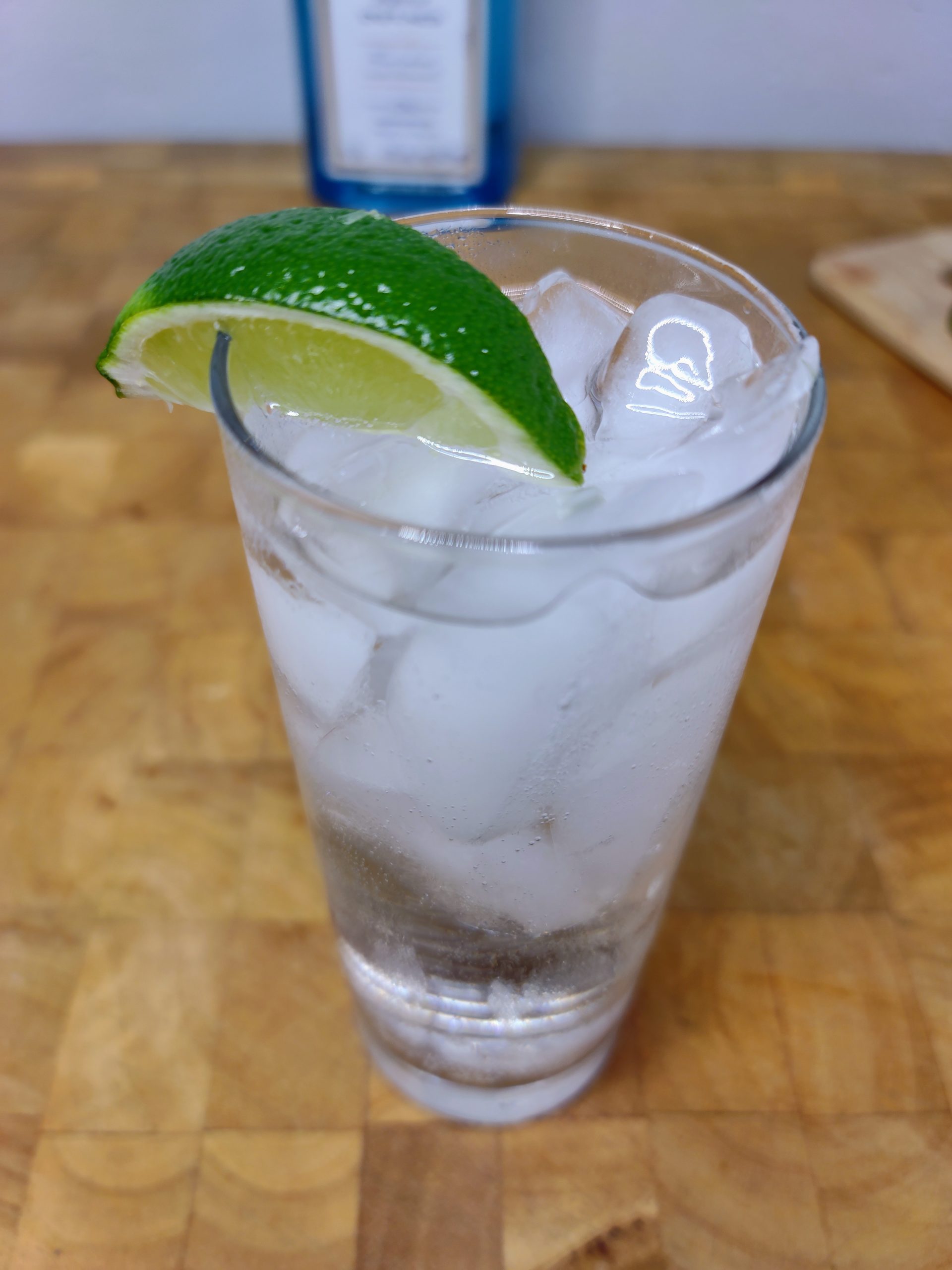 gin and soda closeup